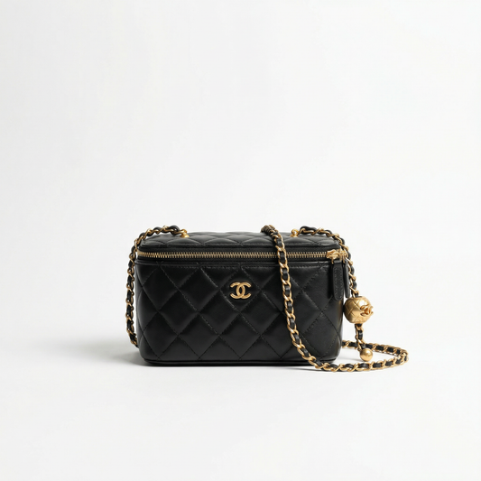 CHANEL - Mini Vanity en Cuir d'Agneau Matelassé